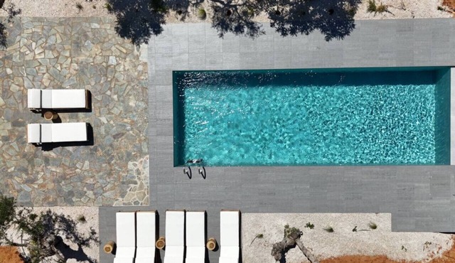 Villa The Pines- Jaccuzi - Private Pool - 7 minutes from the beach