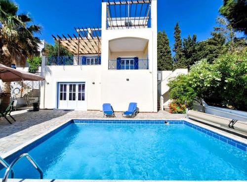 Villa Thea Kalymnos with swimming pool and sea view