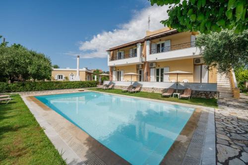 Villa-Toula