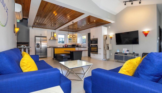 Villa Twelve27