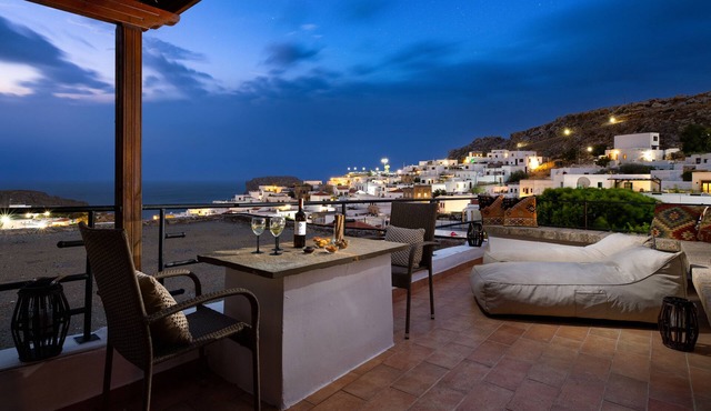 Villa Valasia, Lindos ,3 Bedroom Villa with Roof Terrace, Acropolis and Seaview