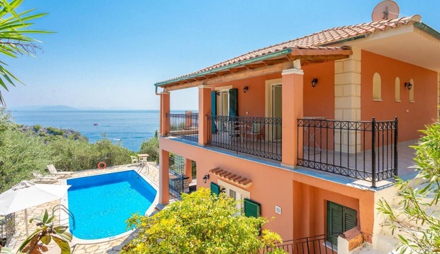 Villa Vasillis - Three Bedroom Villa, Sleeps 6