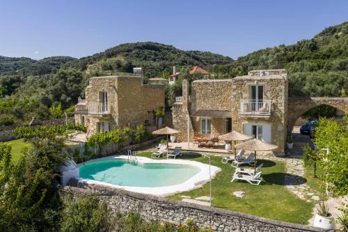 Villa Violanda With Pool and Garden near Platanias