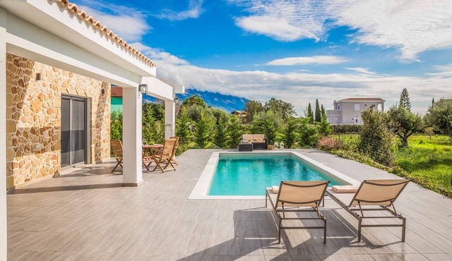Villa Vitalia - One Bedroom Villa, Sleeps 2