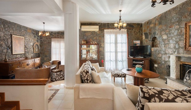 Villa Zoi with Private Pool