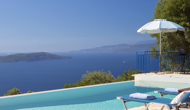 Villas Balcony - Lefkada-Travel