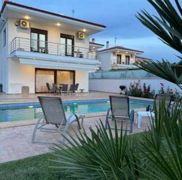 Villas Hanioti