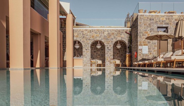 Volta Seaside Boutique Hotel