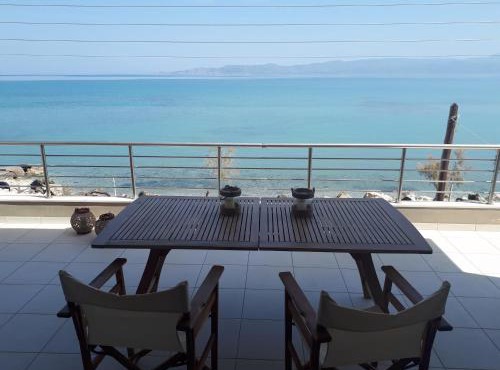 Vrachati Sea Front House