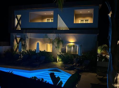 X luxury suites