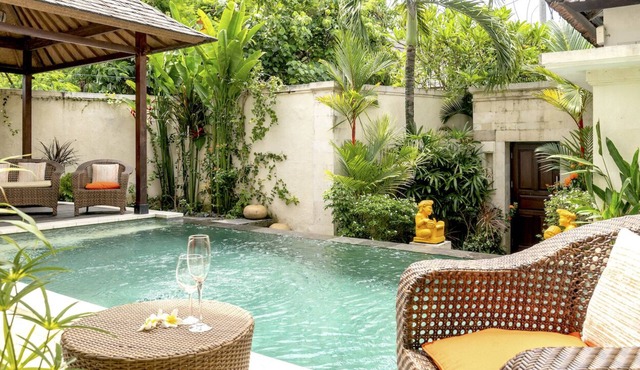 XXL BEACH VILLA FOR 24*BIG SMILE SERVICE*CARS*POOL