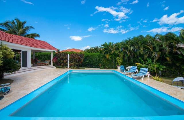 3 bedroom Villa with own Pool