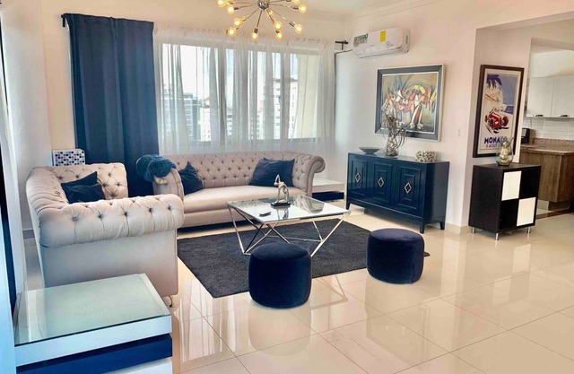 380 m² Apartment ∙ 5 bedrooms ∙ 10 guests