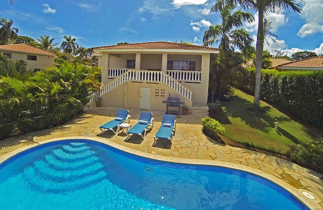 3BD guest-friendly villa with private pool near Sosua clubs/restaurants