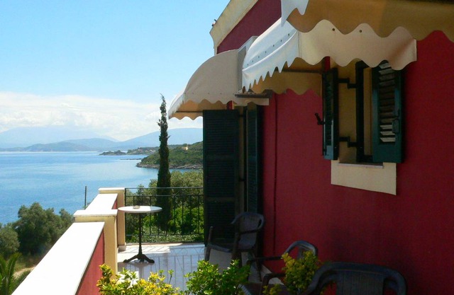 450 m² Private room ∙ 14 bedrooms ∙ 2 guests