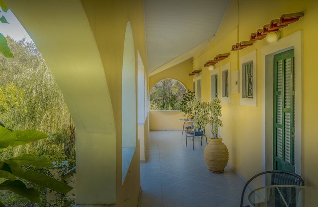 Louvros Sidari Corfu 