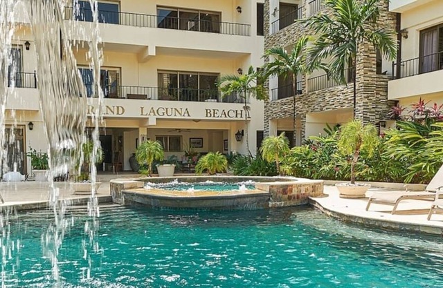 B-2 · Hidden gem in front of the beach, 2 pools