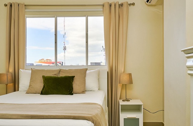 Cecile 6C · *Cozy 2br with Studio | Evaristo Morales