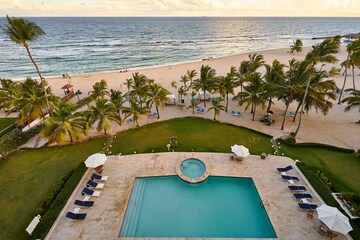 Costa del Sol · Majestic, Beach Front Penthouse 5BR w/VIEW, POOL