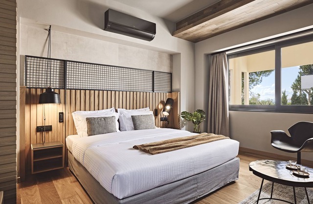 Suites Glyfada Γλυφάδα 