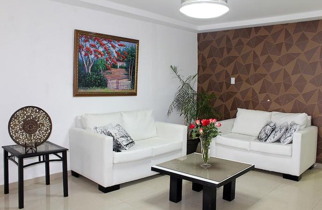 Fully Equipped New 3br Aptdt2mins To The Beach