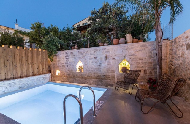 Luxurious holiday suite with private pool