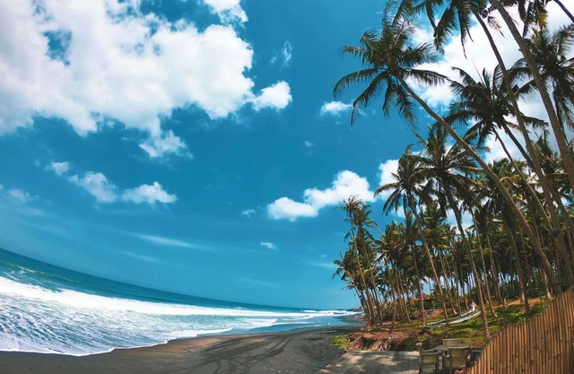 Most Exotic Beachfront Villa Keong