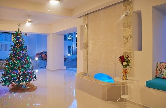 Tropical Casa Laguna