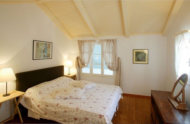 Villa Olea - Nice Villa With Large Verandah And Swimming Pool