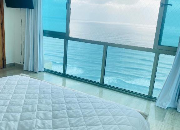 Vista al mar Habitación Privada Coral en Malecon Santo Domingo 1-829-343-1001