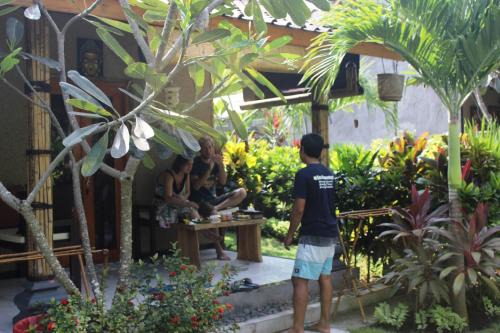 Menjangan Homestay 