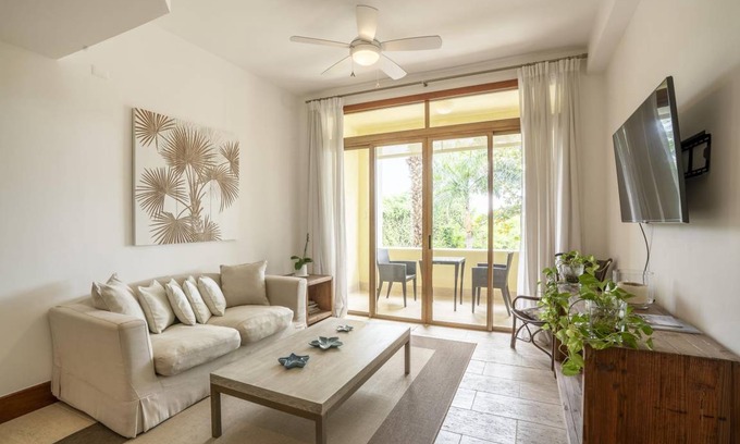 Los Altos Apartment | 100 m² Apartment ∙ 1 bedroom ∙ 4 guests
