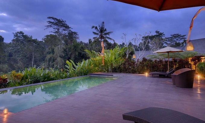 Melayang Resort | 200 m² Resort ∙ 5 bedrooms ∙ 10 guests