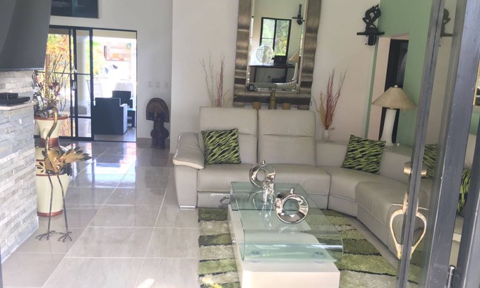 Urbanizacion Tavarez Villa | 200 m² Villa ∙ 3 bedrooms ∙ 6 guests