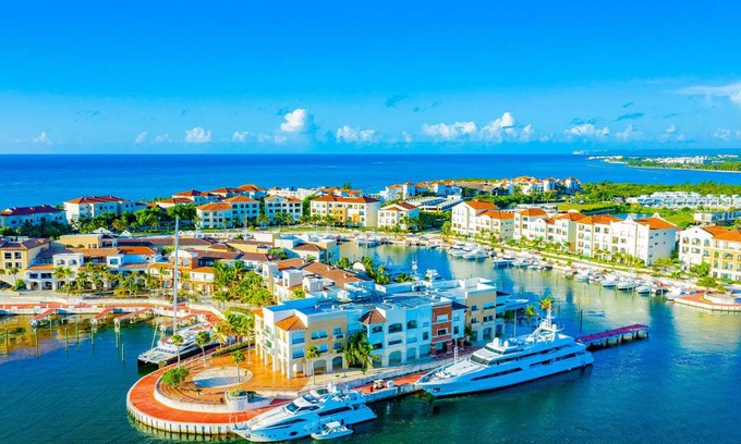 Cap Cana Marina Resort | 243 m² Resort ∙ 3 bedrooms ∙ 127 guests