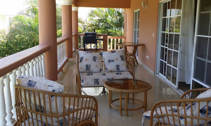 Urbanizacion Tavarez Villa | 3-BD villa with private pool in central Sosua, guest-friendly, with Wi-Fi/TV