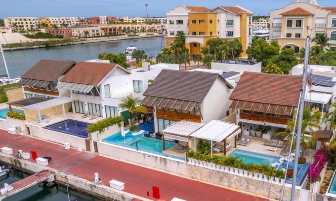 Cap Cana Marina Villa | 4-bedroom villa in marvelous CAP CANA Punta Cana with fitness room, AC
