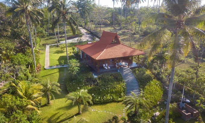 Suraberata Villa | 475 m² Villa ∙ 2 bedrooms ∙ 6 guests