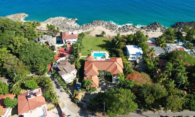 Playa Chiquita Villa | 743 m² Villa ∙ 7 bedrooms ∙ 18 guests