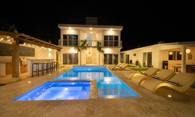 Sosua Villa | 749 m² Villa ∙ 7 bedrooms ∙ 14 guests