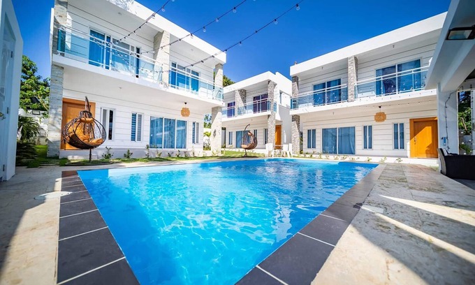 Urbanizacion Tavarez Villa | 8-bedroom bachelor party villa in Sosua, near beach & clubs!