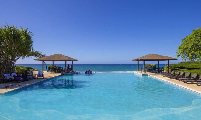 Playa Chiquita Apartment | A Modern Studio In Ocean Village