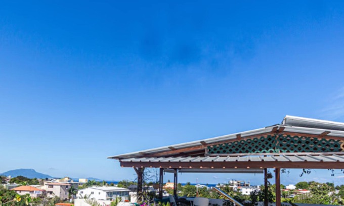 El Batey Apartment | Artist's Loft with private Jacuzzi & Roof Terrace