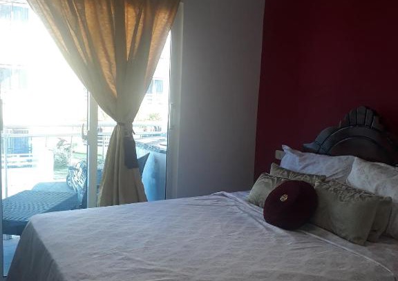 Los Melones Apartment | BEACH 200m whole apartment
