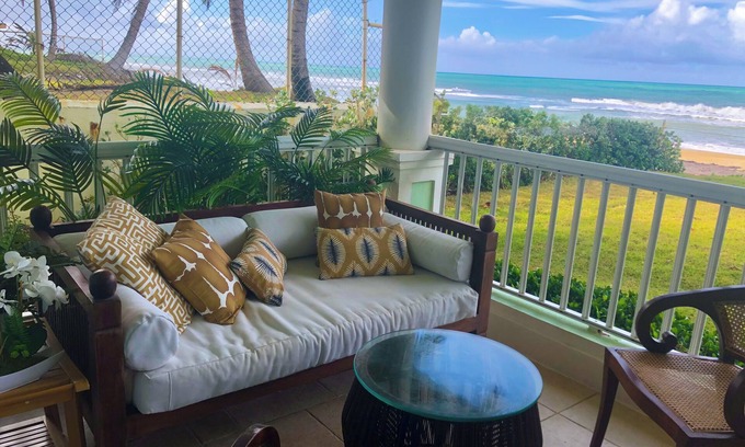 Cabarete Condo | Beautiful BEACHFRONT condo, close to all the shops/restaurants.