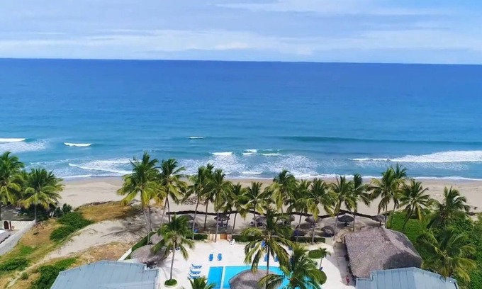 Cabarete Condo | Beautiful Cabarete Beachfront 2 Bdrm 2 Bath Penthouse Condo