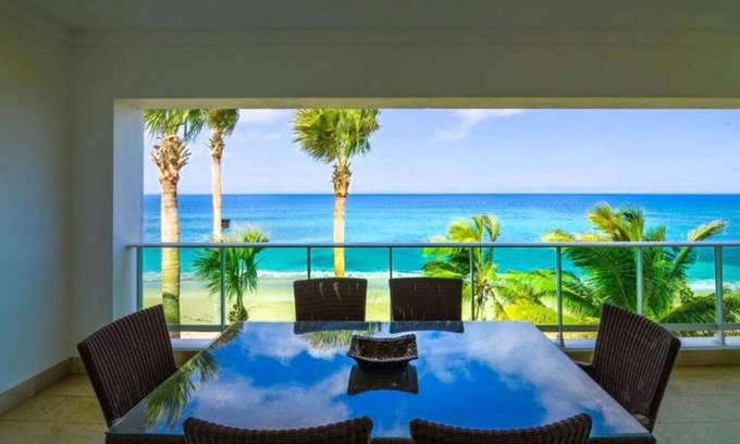 Sosua Apartment | Bluegreen Oceanfront Condo at Laguna Beach