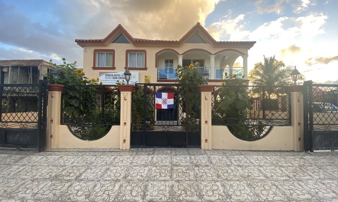 Municipio Consuelo Apartment | Brand new colorful villa style apartment/hotel