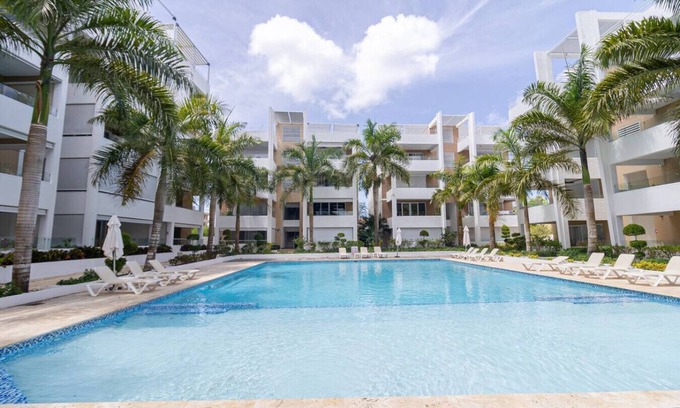 Los Melones Apartment | Bright 2BR Apartment w/Pool near Bayahibe Beach