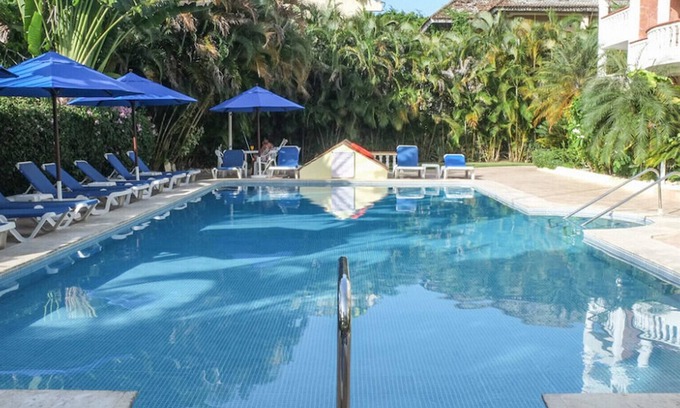 Cabarete Apartment | Calling snowbirds… comfy condo near sandy beach and shops, with pool/AC/TV WiFi